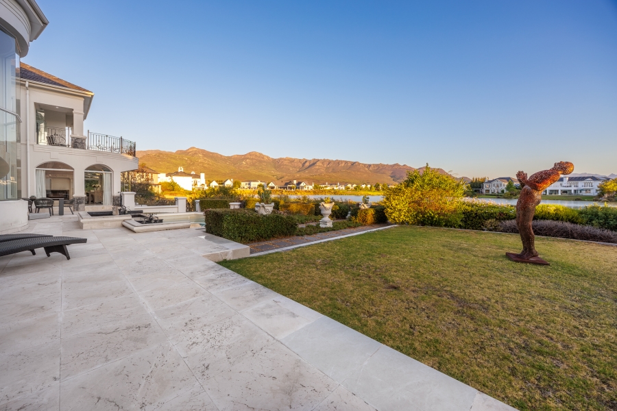 5 Bedroom Property for Sale in Val De Vie Estate Western Cape